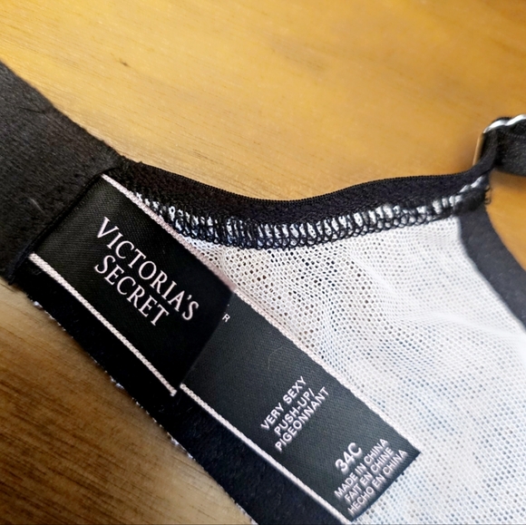 VS NWOT Very Sexy Push-Up Bra 35C Pink Sequin Pigeonnant - Picture 7 of 7